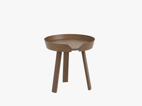 Around Coffee table fra Muuto Stained Dark Brown str. Small
