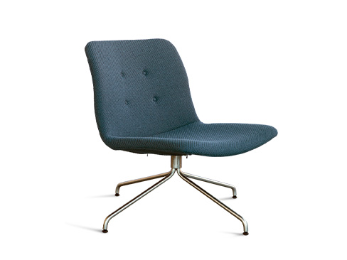 Primum Lounge Chair med armlæn og Coda stof