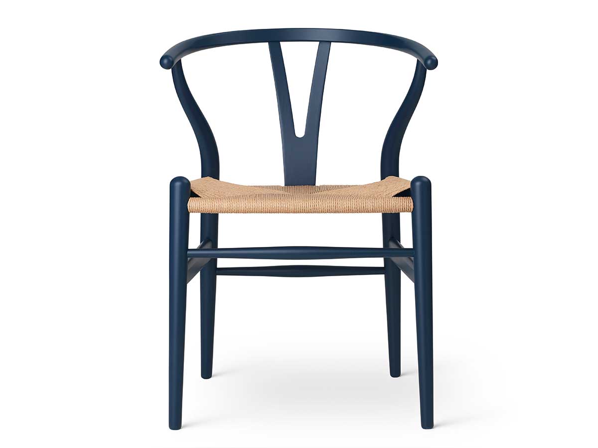 CH24 bøg Soft Blue med naturfarvet flet fra Carl Hansen & Søn