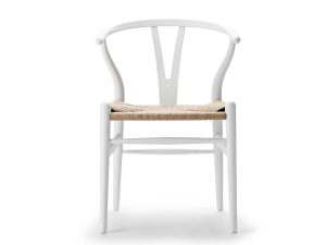 CH24 bøg Soft White med naturfarvet flet fra Carl Hansen & Søn