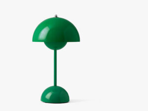 VP9 Flowerpot lampe i Signal Green