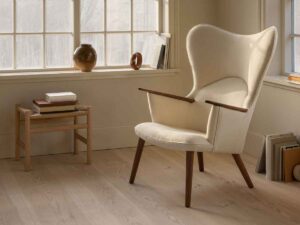 Mama Bear Chair - valnød og Hallingdal 100