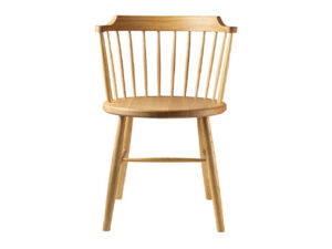 J18 stol i eg natur fra FDB Møbler