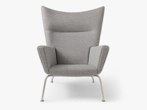 Wing Chair i Mode 008 set forfra