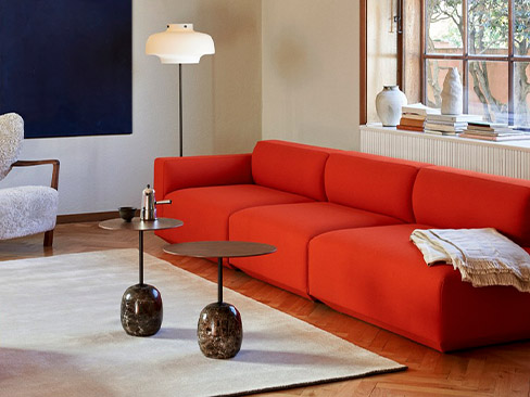 sofa med Untitled AP10 tæppe i light beige