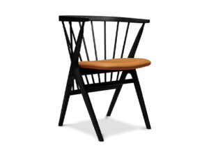 No 8 Chair bøg sort med Silk Cognac læder