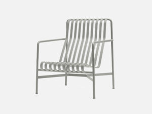 Palissade Lounge Chair High Sky Grey fra HAY