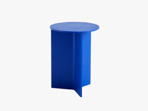 Slit Table Wood Ø35 cm Vivid blue fra HAY
