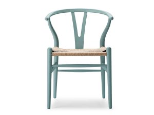 CH24 bøg i farven Pewter med naturfarvet flet fra Carl hansen & Søn