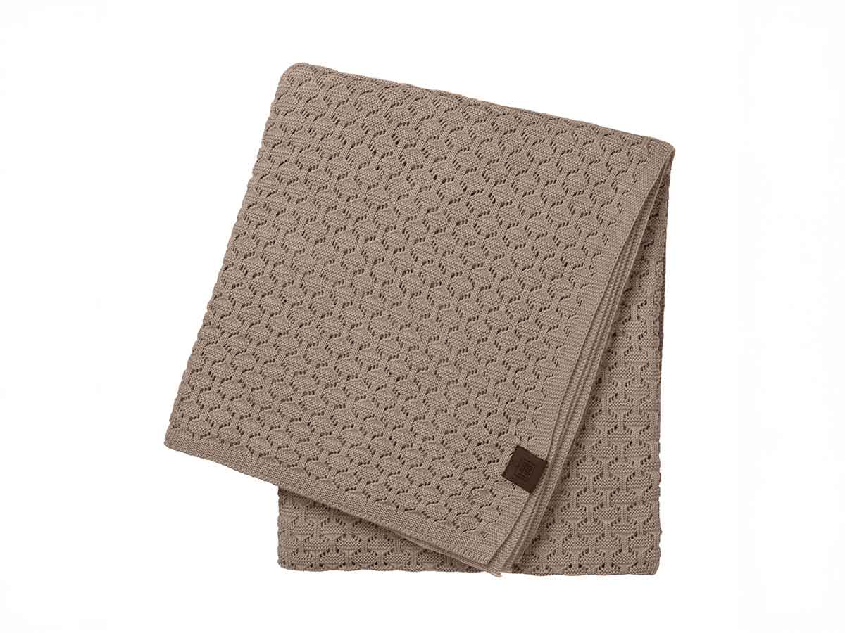 Strikket plaid Square i khaki 160x140 cm By LOHN